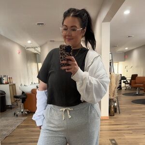 Meet your Posher, Anne